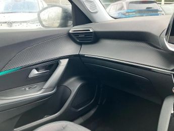 Peugeot 2008 100kW Allure Premium 50kWh 5dr Auto