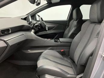 Peugeot 3008 1.2 PureTech Allure Premium+ 5dr EAT8