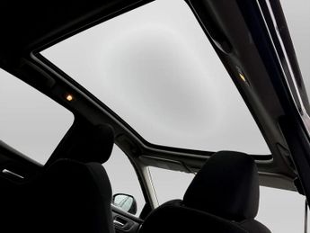 Nissan Qashqai 1.3 DiG-T MH 158 N-Connecta 5dr Xtronic