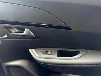 Peugeot 2008 100kW Allure Premium 50kWh 5dr Auto