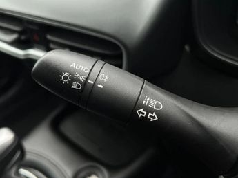 Nissan Juke 1.6 Hybrid N-Connecta 5dr Auto