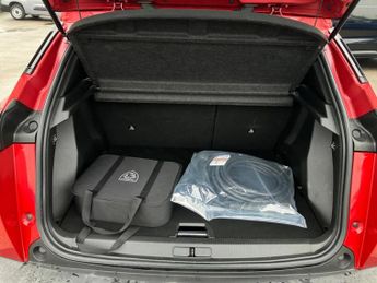 Peugeot 2008 100kW Allure Premium+ 50kWh 5dr Auto