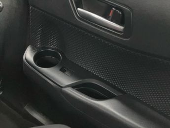 Toyota C-HR 1.8 Hybrid Icon 5dr CVT