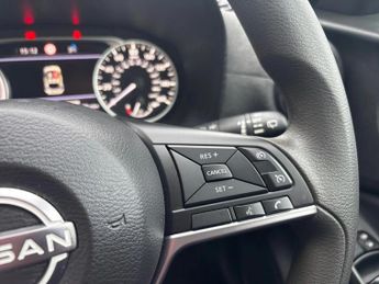 Nissan Juke 1.6 Hybrid Acenta Premium 5dr Auto