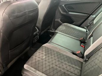 Volkswagen Tiguan 2.0 TDI 4Motion R-Line 5dr DSG