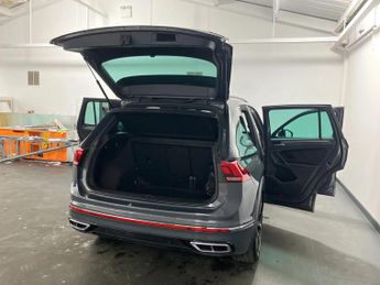 Volkswagen Tiguan 2.0 TDI 4Motion R-Line 5dr DSG