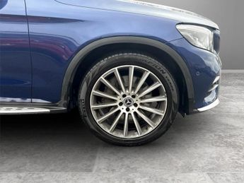 Mercedes-Benz Glc GLC 220d 4Matic AMG Line Prem Plus 5dr 9G-Tronic