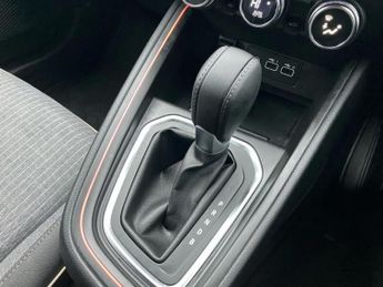 Renault Clio 1.6 E-TECH full hybrid 145 Techno 5dr Auto