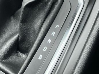 Renault Clio 1.6 E-TECH full hybrid 145 Techno 5dr Auto