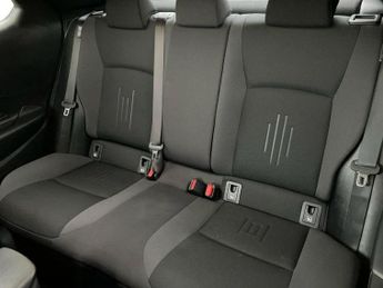 Toyota C-HR 2.0 PHEV Design 5dr CVT