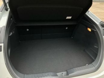 Toyota C-HR 2.0 PHEV Design 5dr CVT