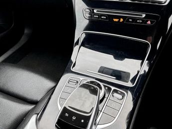 Mercedes-Benz C Class C220d AMG Line Premium 4dr Auto