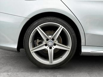 Mercedes-Benz C Class C220d AMG Line Premium 4dr Auto