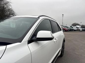 Kia Niro 150kW 4 65kWh 5dr Auto