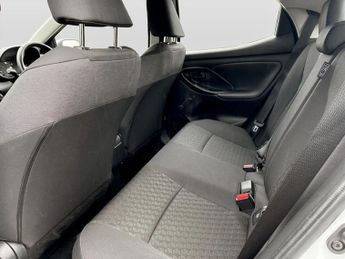 Toyota Yaris 1.5 Hybrid Icon 5dr CVT