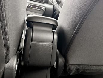 Toyota Yaris 1.5 Hybrid Icon 5dr CVT