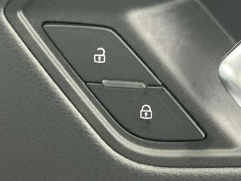 Audi Q3 35 TDI S Line 5dr S Tronic