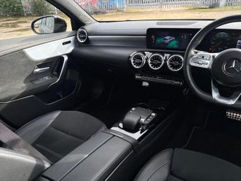 Mercedes-Benz A Class A200 AMG Line Premium Plus Edition 5dr Auto