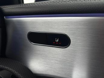 Mercedes-Benz A Class A200 AMG Line Premium Plus Edition 5dr Auto