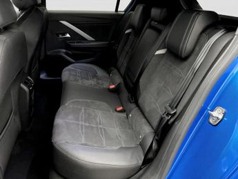 Vauxhall Astra 115kW Ultimate 54kWh 5dr Auto