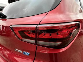 Mg Zs 115kW Trophy Connect EV Long Range73kWh 5dr Auto