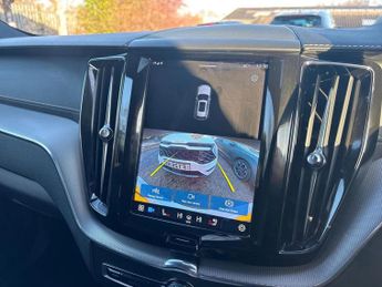 Volvo Xc60 2.0 B5P R DESIGN Pro 5dr AWD Geartronic