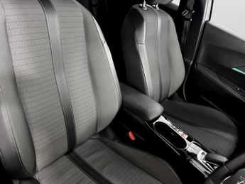 Peugeot 2008 100kW Allure Premium 50kWh 5dr Auto