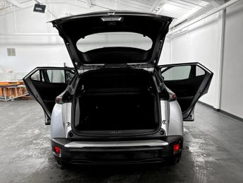 Peugeot 2008 100kW Allure Premium 50kWh 5dr Auto