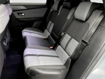 Vauxhall Grandland 157kW GS 73kWh 5dr Auto