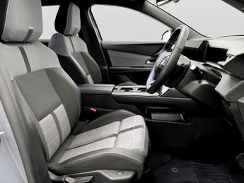 Vauxhall Grandland 157kW GS 73kWh 5dr Auto