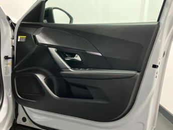 Peugeot 2008 100kW Allure 50kWh 5dr Auto