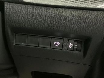 Peugeot 2008 100kW Allure 50kWh 5dr Auto