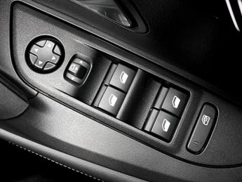 Peugeot 2008 100kW Allure 50kWh 5dr Auto