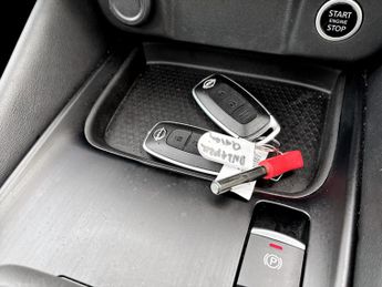 Nissan Qashqai 1.3 DiG-T MH 158 N-Connecta 5dr Xtronic