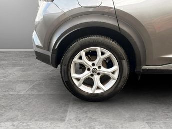 Nissan Juke 1.0 DiG-T 114 N-Connecta 5dr DCT