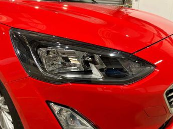 Ford Focus 1.0 EcoBoost 125 Titanium 5dr Auto