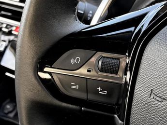 Peugeot 208 1.2 PureTech 130 Allure Premium 5dr EAT8