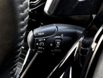 Peugeot 208 1.2 PureTech 130 Allure Premium 5dr EAT8