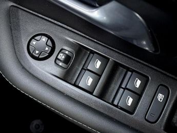 Peugeot 208 1.2 PureTech 130 Allure Premium 5dr EAT8