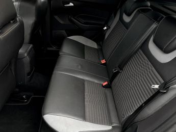 Ford Focus 2.0 TDCi 185 ST-2 5dr Powershift