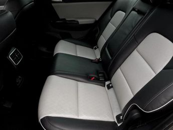 Kia Sportage 2.0 CRDi GT-Line S 5dr Auto [AWD]