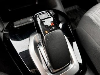 Vauxhall Corsa 100kW SE Nav Premium 50kWh 5dr Auto [11kWCh]