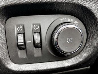 Vauxhall Corsa 100kW SE Nav Premium 50kWh 5dr Auto [11kWCh]