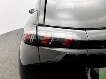 Peugeot 2008 100kW Allure Premium+ 50kWh 5dr Auto
