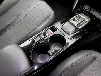 Peugeot 2008 100kW Allure Premium+ 50kWh 5dr Auto