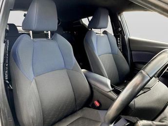 Toyota C-HR 1.8 Hybrid Dynamic 5dr CVT