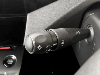 Peugeot 308 1.2 PureTech Allure Premium 5dr EAT8