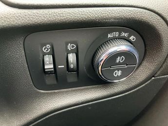 Vauxhall Grandland X 1.2 Turbo Sport Nav 5dr Auto [8 Speed]