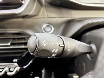 Peugeot 2008 100kW GT 50kWh 5dr Auto