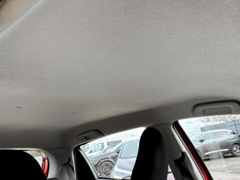 Toyota Yaris 1.5 Hybrid Icon Tech 5dr CVT